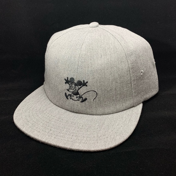 Vans Other - VANS Mickey’s 90th  Plane Snapback Hat